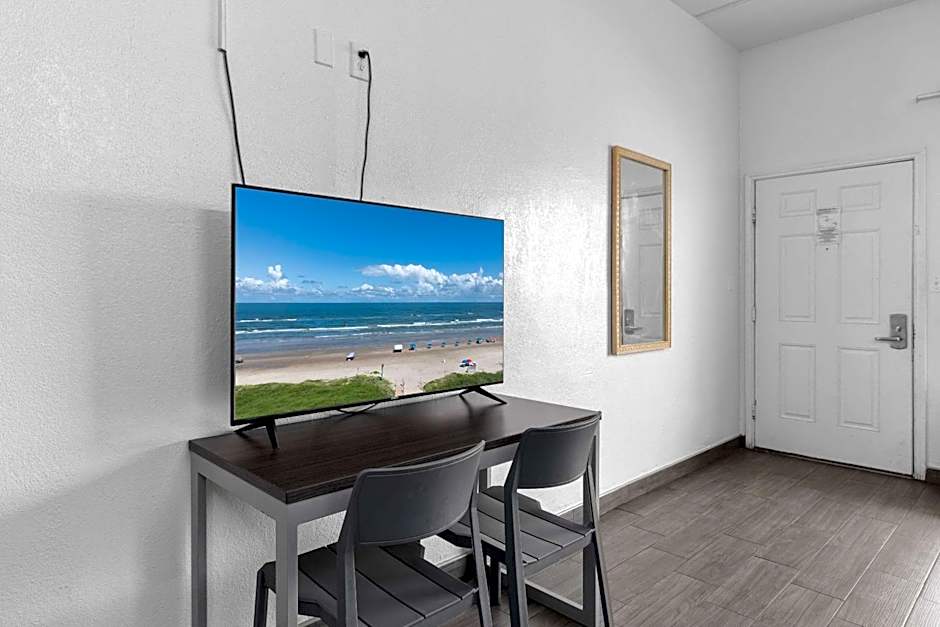 WindWater Hotel and Marina