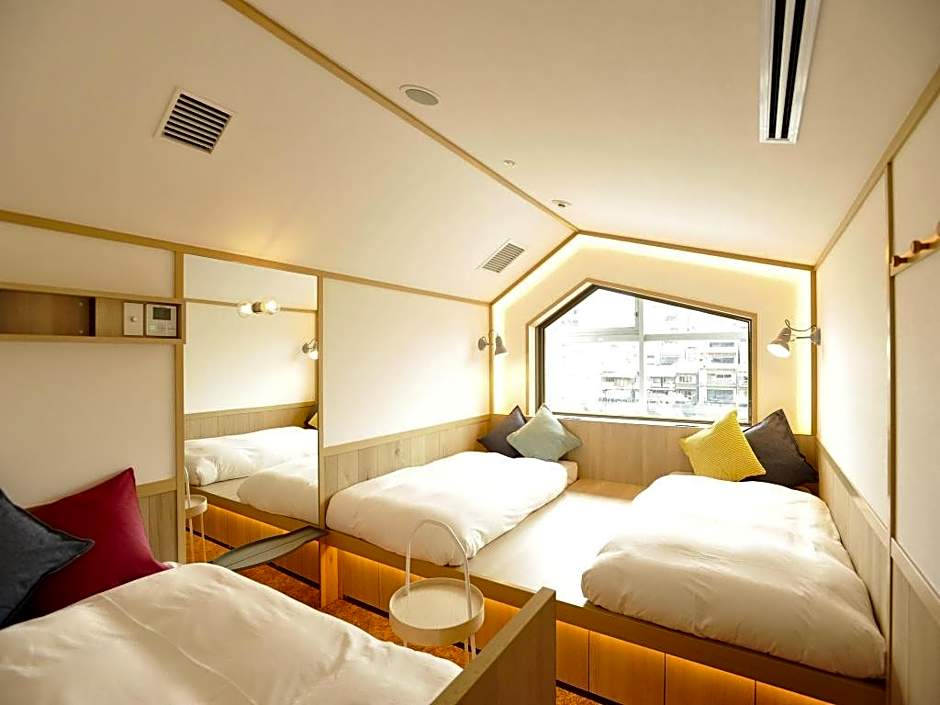 CAFETEL KYOTO SANJO for Ladies - Hostel, Caters to Women