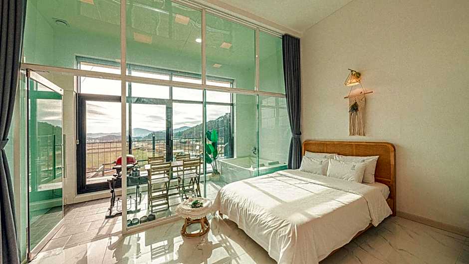 Majoong Pool Villa Pension