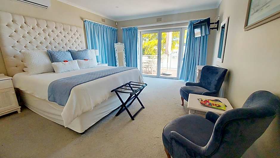 Russells on the Port