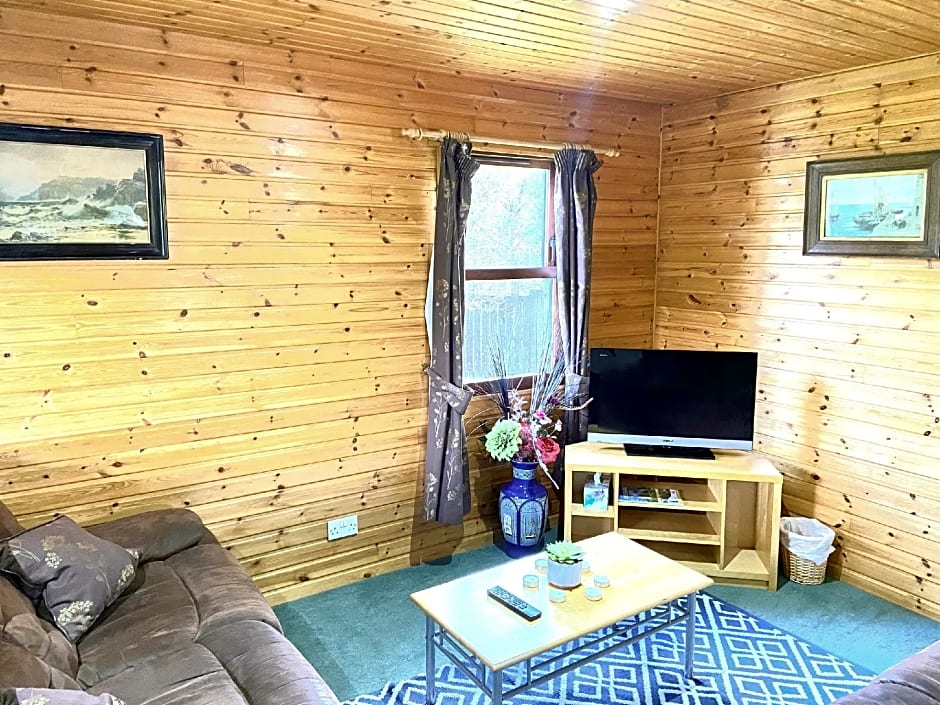 Braemar Lodge Cabins