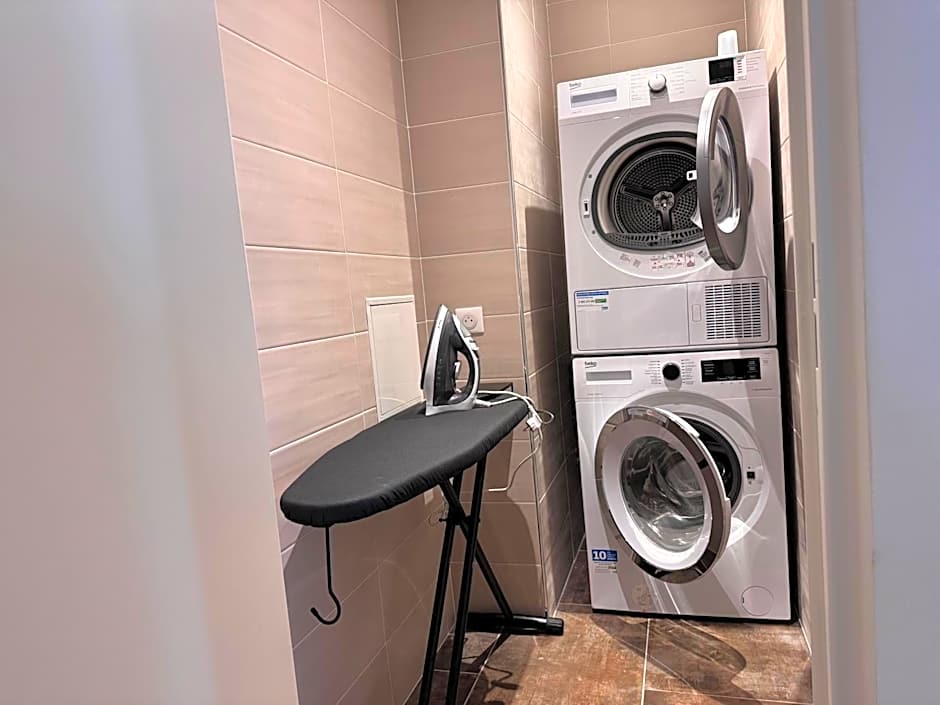 Brit Hotel de Grignan Vichy