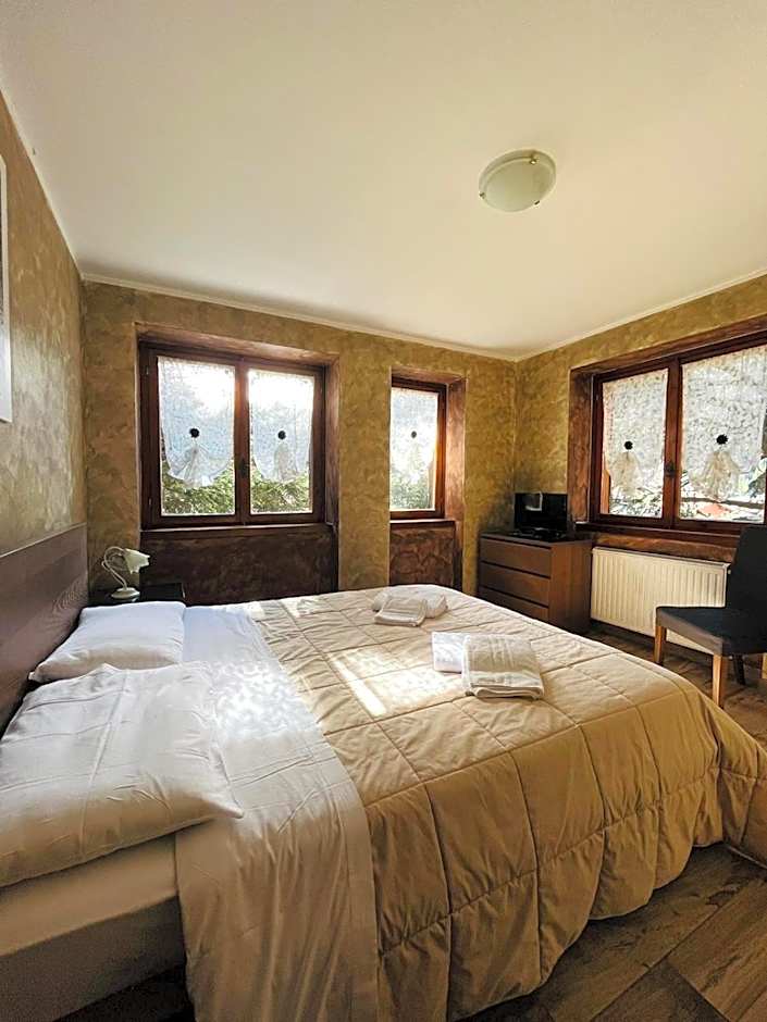 San Luigi - Rooms & Apartments