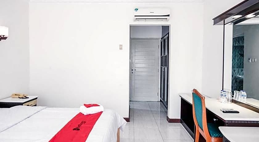 RedDoorz Plus near Pelabuhan Merak