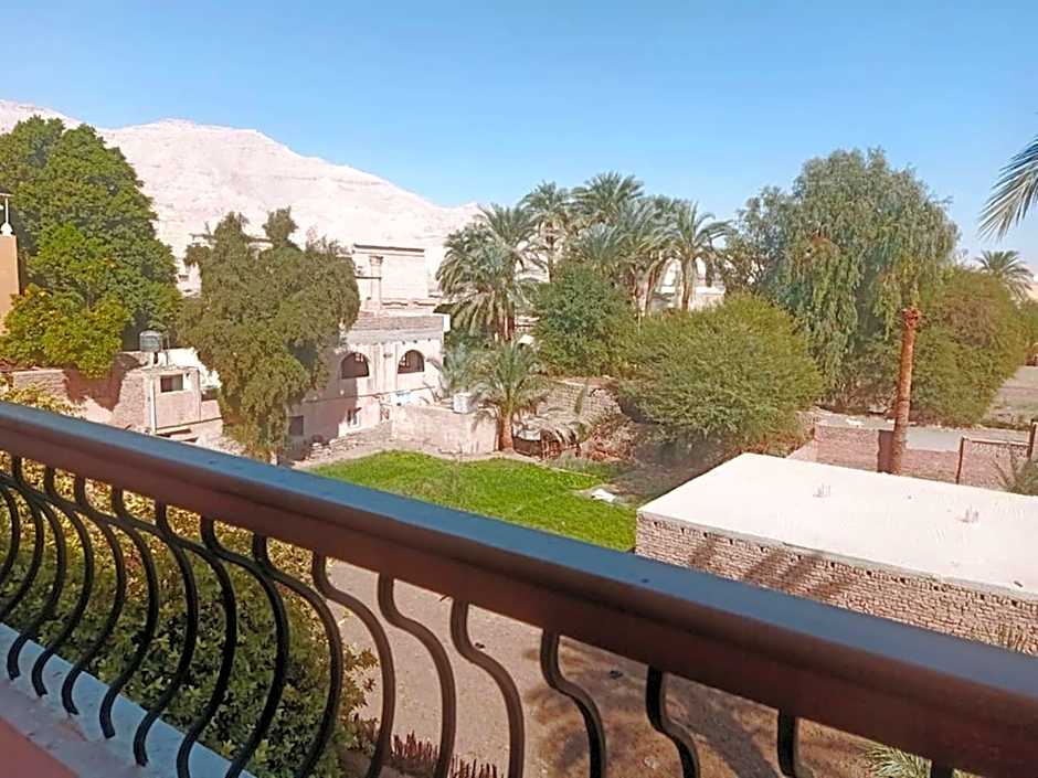Amenophis Hotel