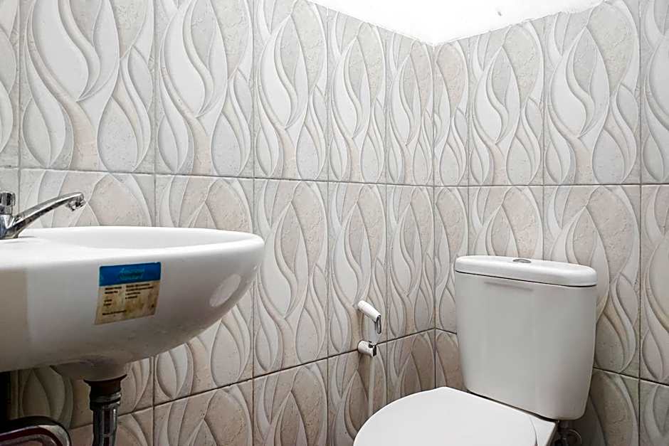 RedDoorz Syariah at Naufal Residence Sarolangun