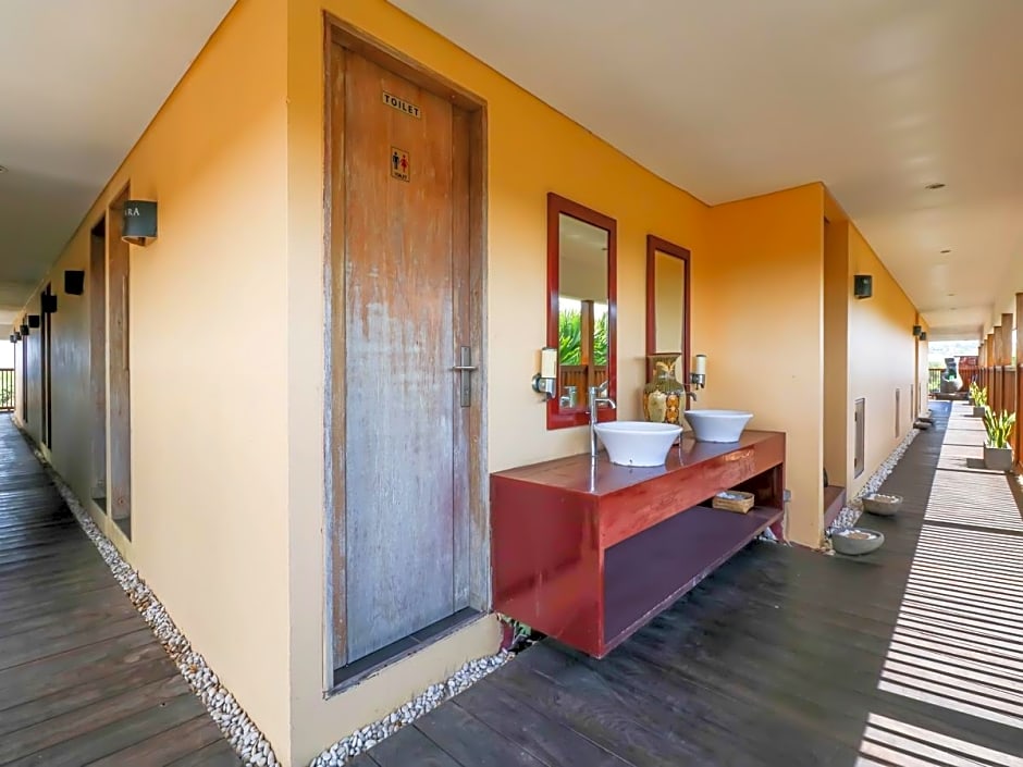 Capital O 2114 Grand Jimbaran Boutique Hotel