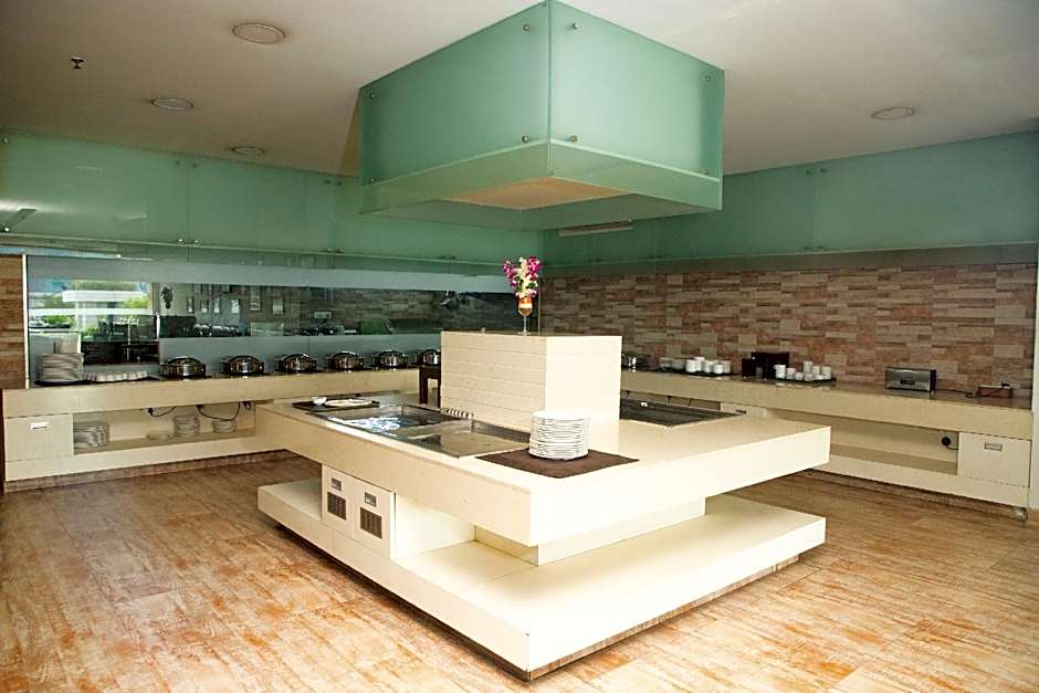 Ambar Sarovar Portico Hotel - Gandhidham