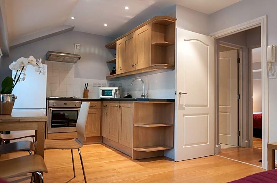 12 London Street Apartments