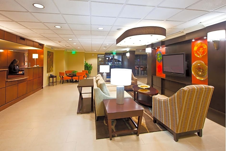 Holiday Inn Express Fort Lauderdale North - Executive Airport, an IHG Hotel