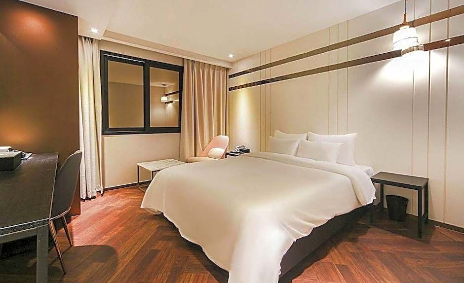 FrenchCode Hotel