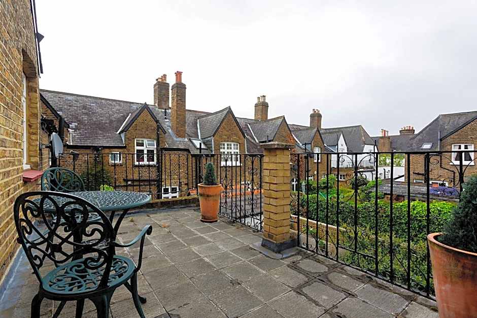 Veeve - Verdant Vistas