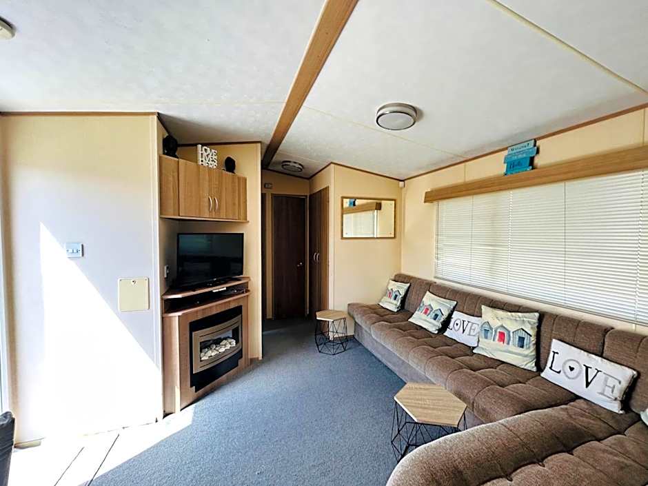 The Pad- 3 bed 2 bath, caravan Lido Beach