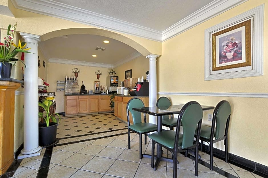 Americas Best Value Inn & Suites-College Station