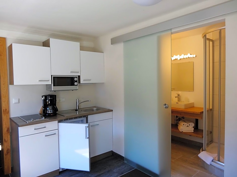 Bhome Gästehaus b&b / Apartments