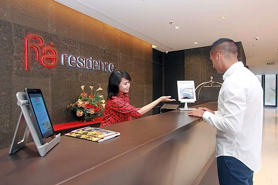 Ra Premiere Simatupang