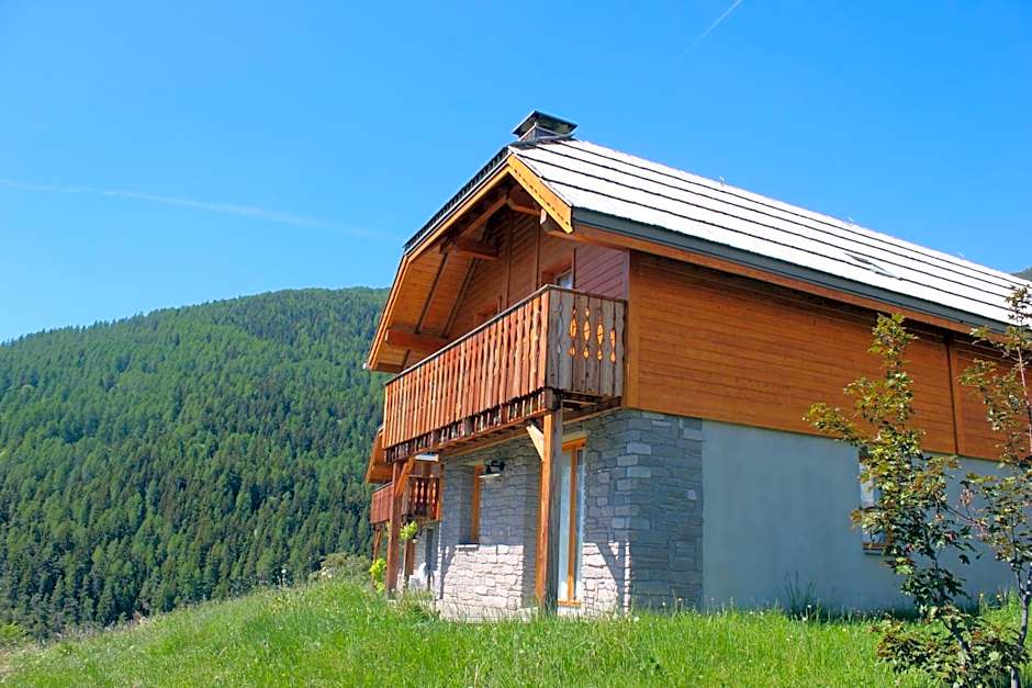 Chalets de Praroustan by Actisource