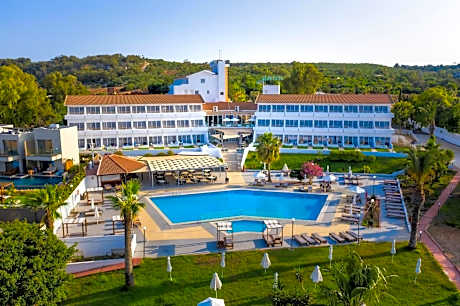 Adelais Bay Hotel