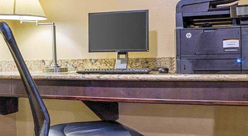 MainStay Suites Bismarck