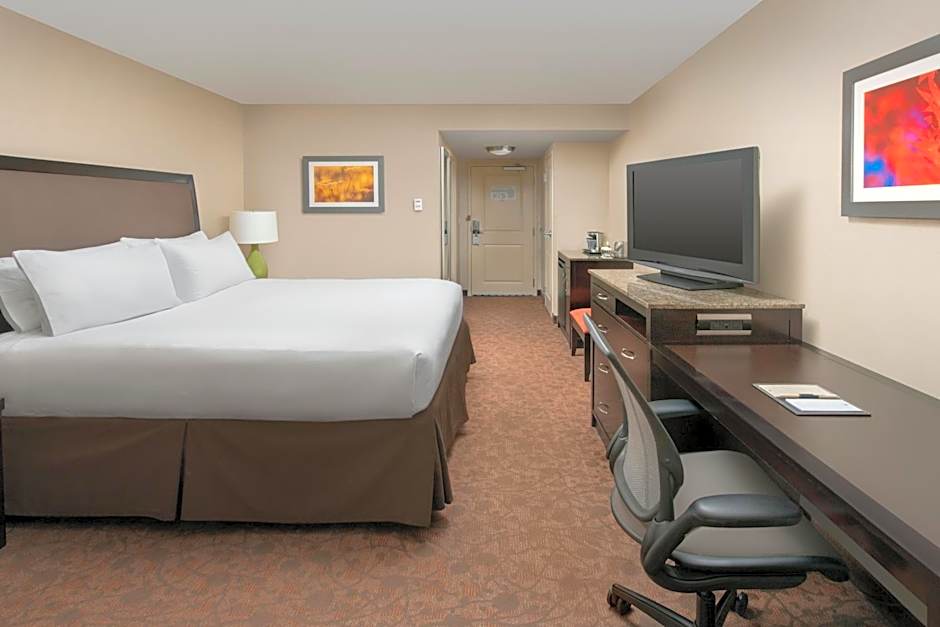 DoubleTree By Hilton Hotel Dulles Airport-Sterling