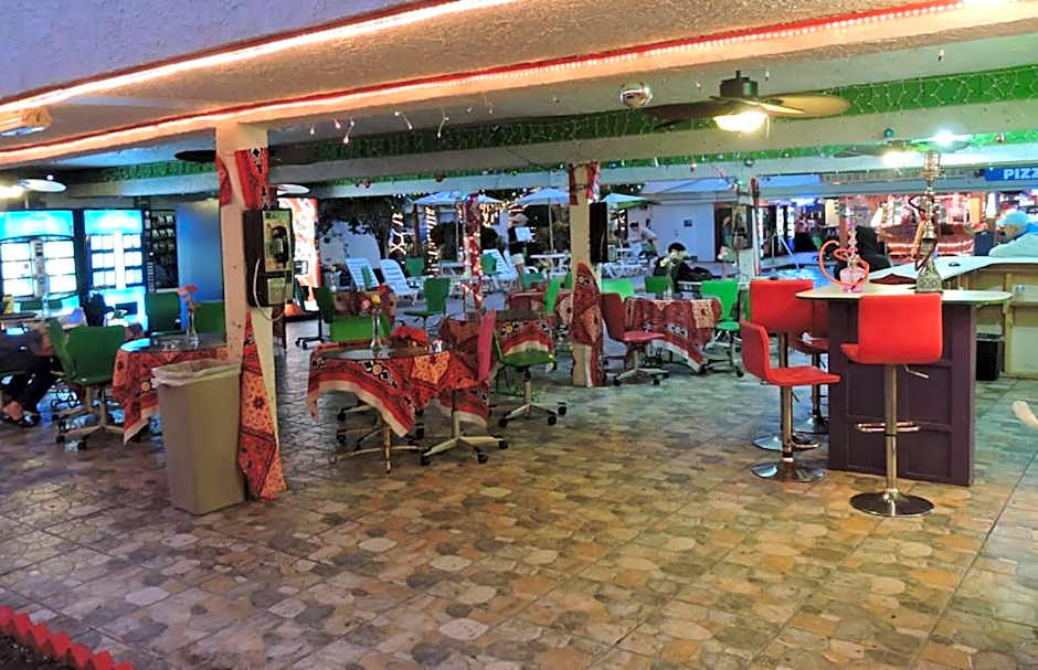 Tradewinds Airport Hotel