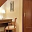 FLEUR DE LIS HOTEL