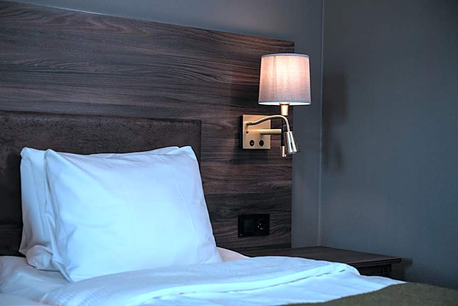 Home Hotel Uman