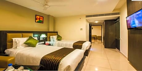 Plaza Suite Twin Room