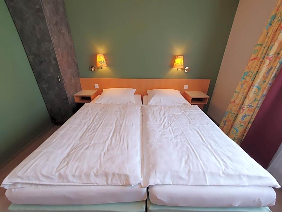 Wirtshaus & Hotel Zur Alten Brauerei Zapf