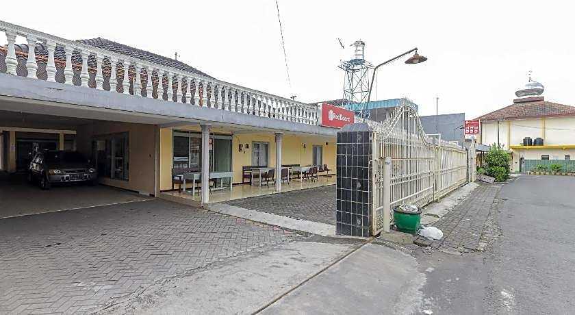 OYO 1289 Cbr Residence