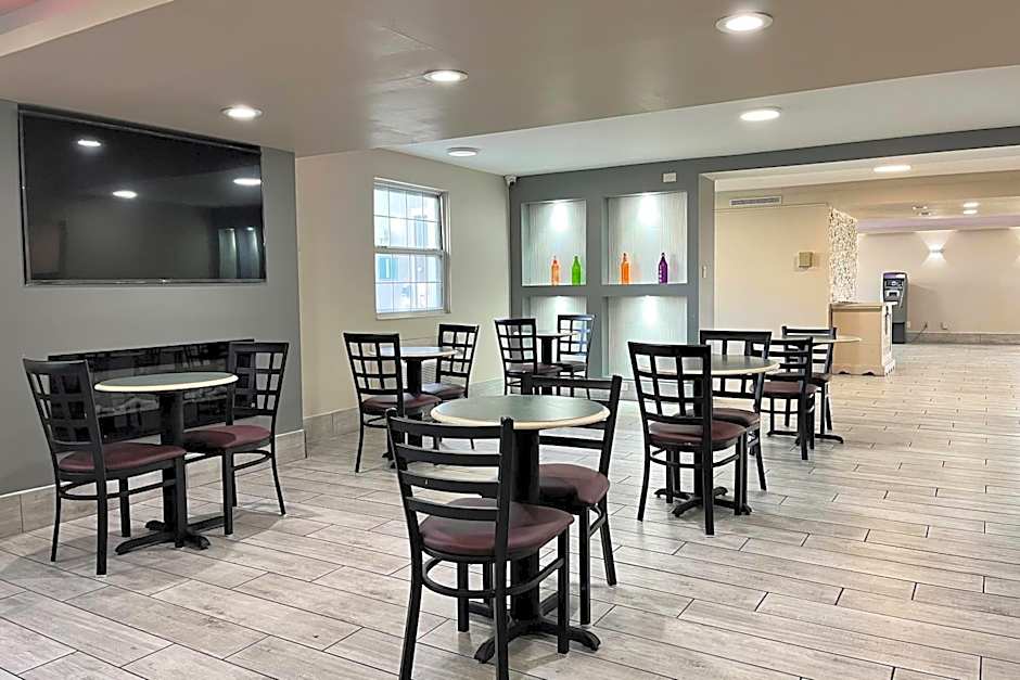 Baymont by Wyndham Indianapolis Airport Lynhurst