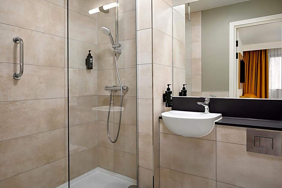 Super 8 by Wyndham Durham