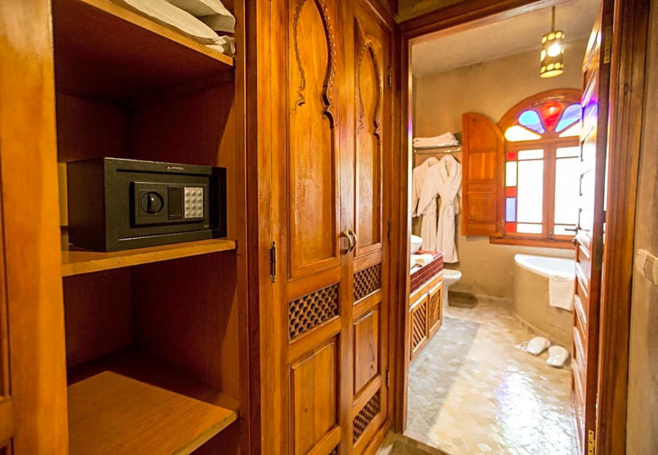 Riad Andalib