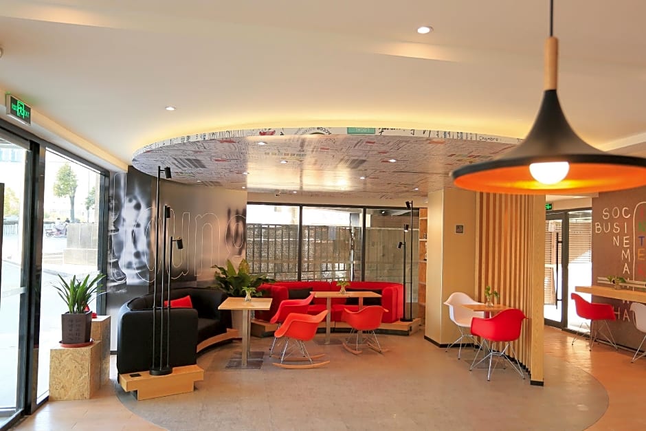 Ibis Xuzhou East Huaihai Road Hotel