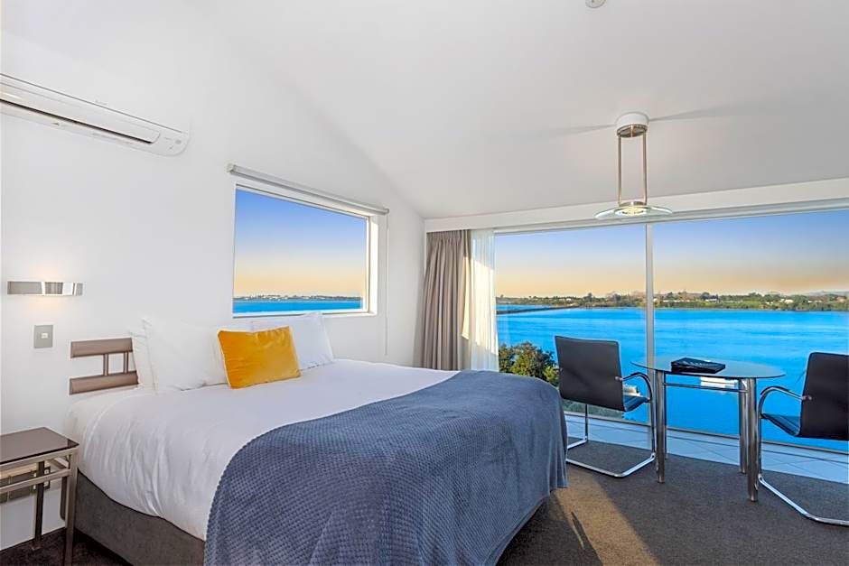 The Tauranga on the Waterfront