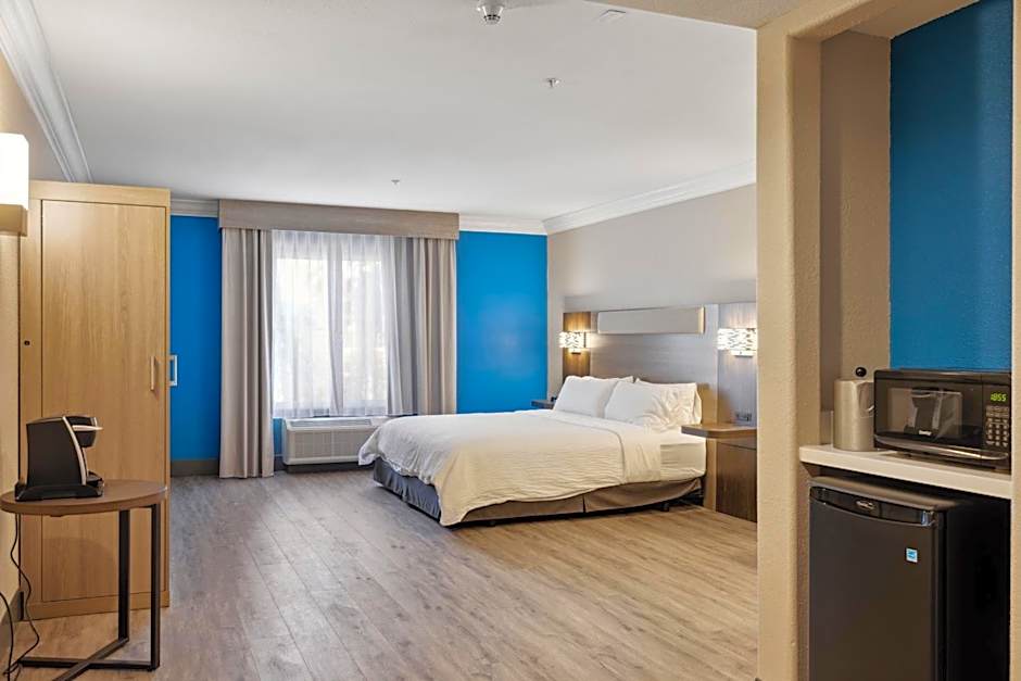 Holiday Inn Express Hotel & Suites Vacaville By IHG