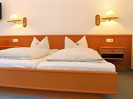 16-Doppelzimmer-Deluxe-Ensuite Dusche