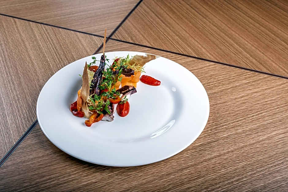 Restaurant & Design Hotel Noem Arch