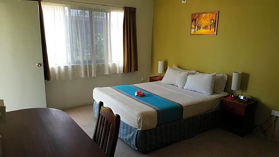 Hexagon International Hotel, Villas & Spa