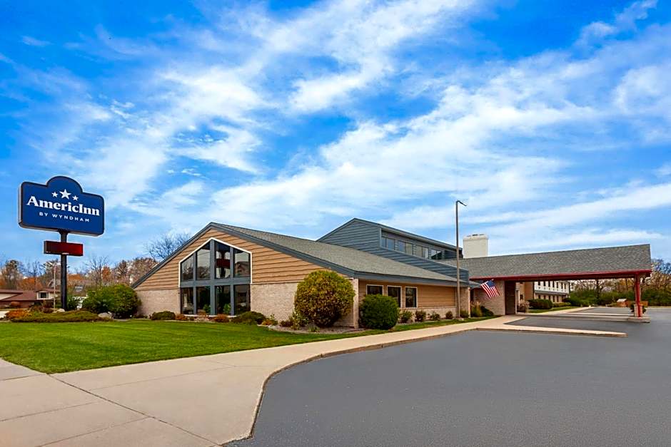 AmericInn by Wyndham Green Bay West