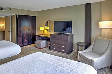 2 Room Suite - 2 Queen Beds - Non Smoking