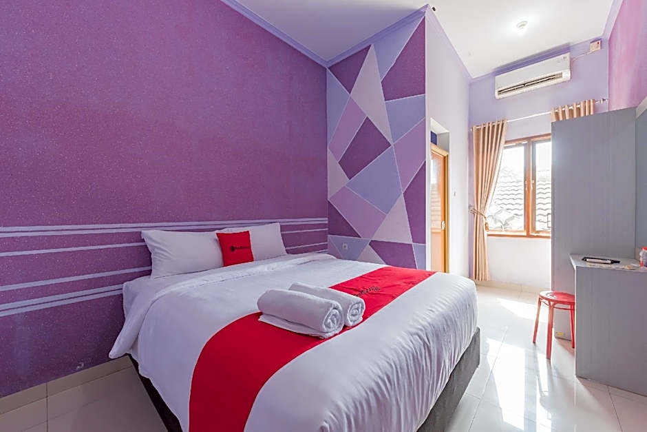 RedDoorz Syariah @ Jalan Siliwangi Tasikmalaya