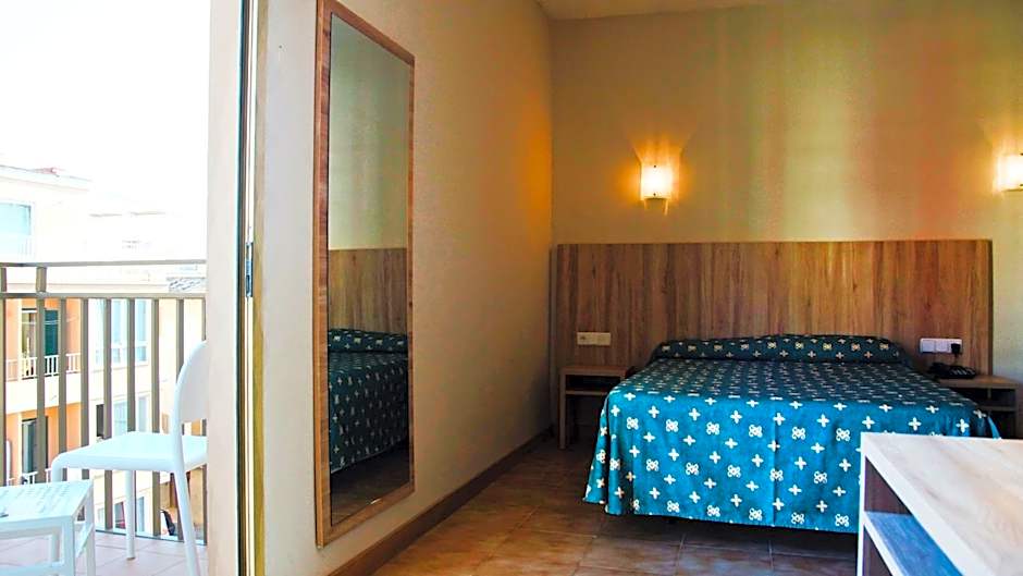 Hotel Iris - Only Adults