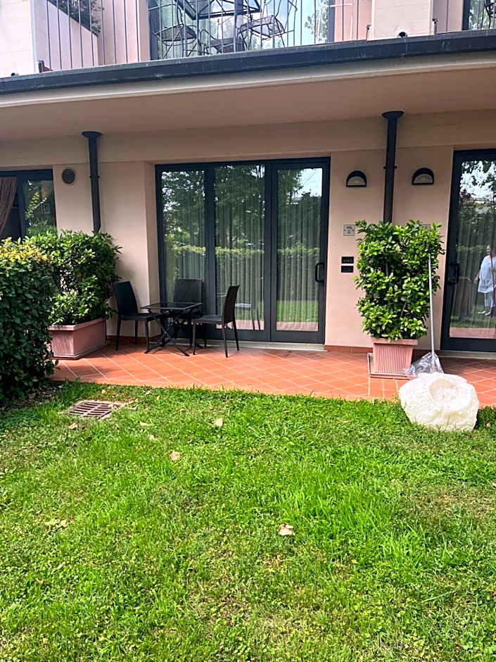 Yachting Hotel Mistral