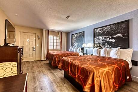 Queen Room with Two Queen Beds - Non-Smoking