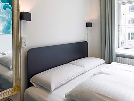 Tiny Double Room with Shared Bathroom