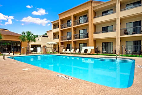 Baymont by Wyndham Columbia Northwest