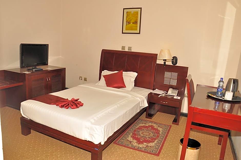Kaleb Hotel