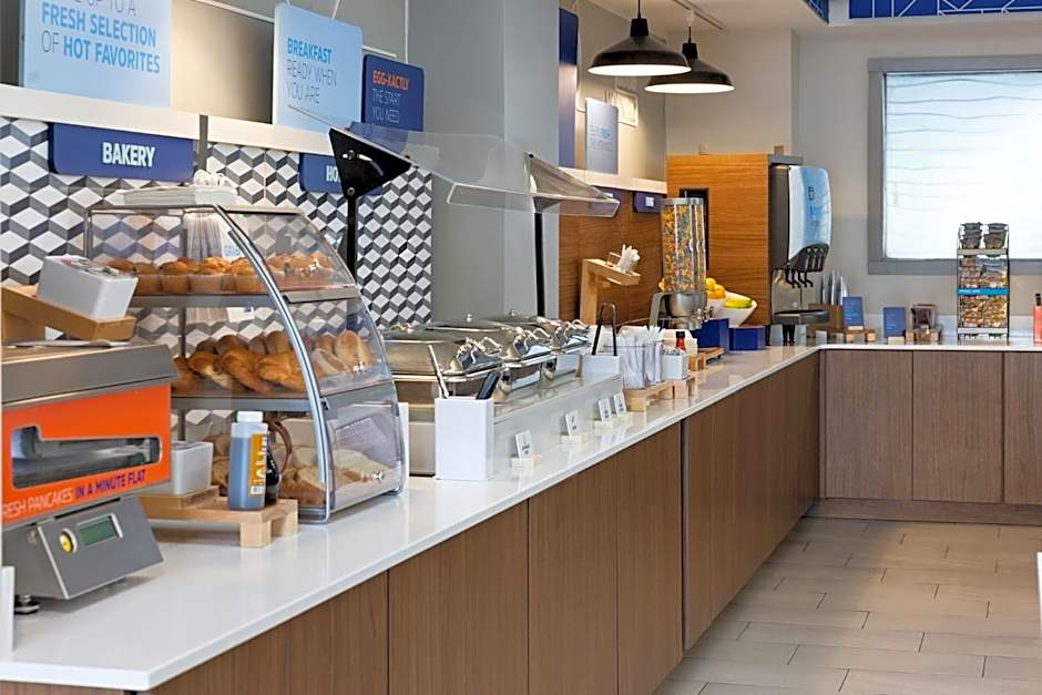 Holiday Inn Express Harrisburg NE By IHG