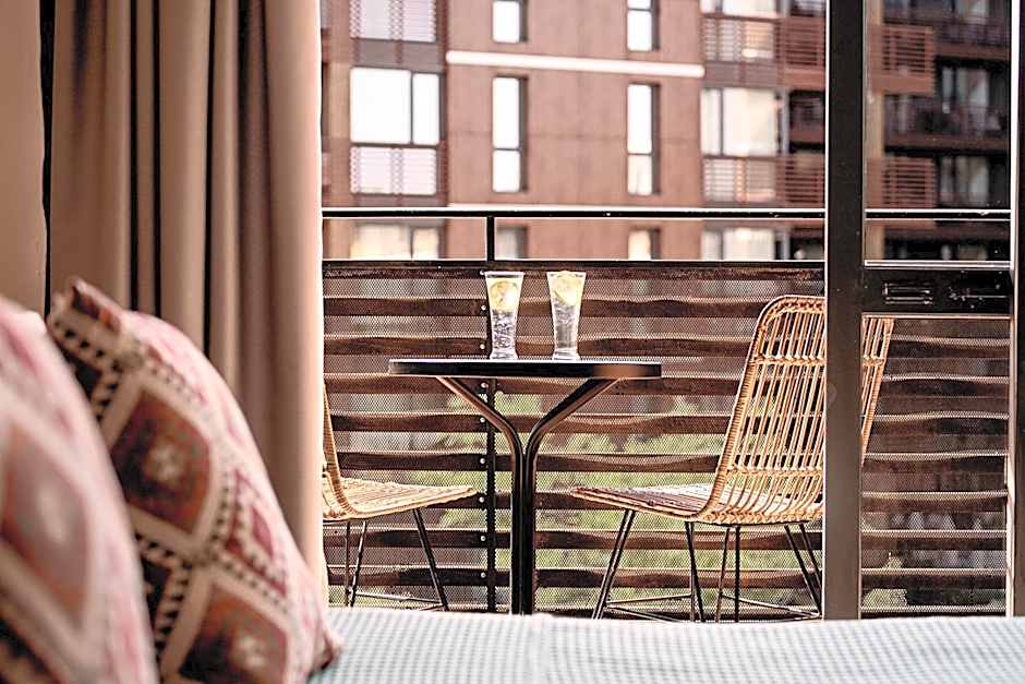 Sunny Beach Club - Adults Only #YouthfulVibes